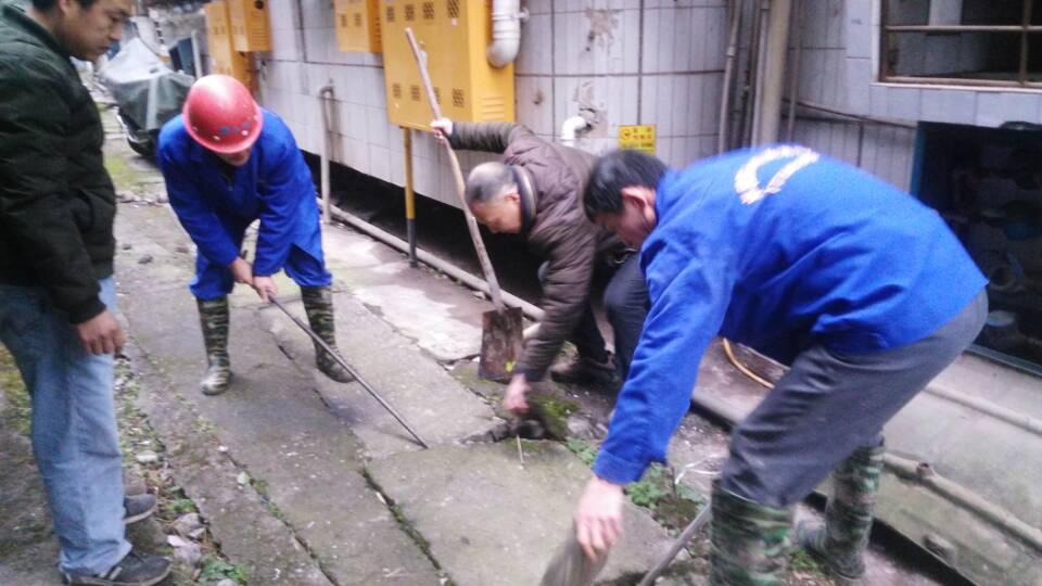 龙湖清掏化粪池、管道疏通一站式服务<高效><技术><可靠>